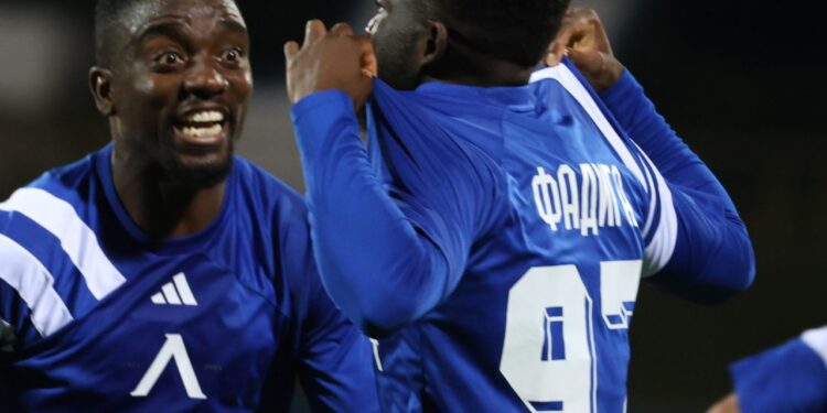 ОТ ГЕРОЙ ДО АУТСАЙДЕР? Звездата на Левски, чието име 35 000 фенове скандираха, видя как мечтата му на „Герена“ СЕ РАЗПАДА снощи!