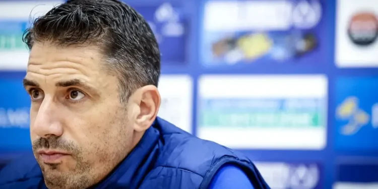 ПРЕДИЗВИКАТЕЛСТВО “ЛУДОГОРЕЦ” ПРЕД ВЕЛАСКЕС! ТРЕНЬОРЪТ НА ЛЕВСКИ ГОВОРИ ЗА ЛИПСИТЕ И ТВЪРДО ЗАЯВИ: ОТИВАМЕ ЗА ПОЛОЖИТЕЛЕН РЕЗУЛТАТ