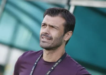 ИЗНЕНАДВАЩО ВДЪХНОВЕНИЕ! Треньорът на Крумовград Кирилов РАЗКРИ необичайна тактика: „Бийте се, както го направихме срещу ЦСКА!