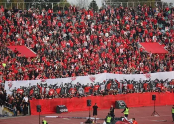 КУПА ВОЙНАТА ПЛАМВА! Очаква се Билетна Лудост, докато Феновете на Лудогорец и ЦСКА се Готвят да Нахлуят на “Васил Левски