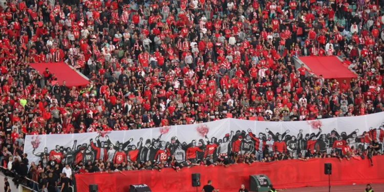 КУПА ВОЙНАТА ПЛАМВА! Очаква се Билетна Лудост, докато Феновете на Лудогорец и ЦСКА се Готвят да Нахлуят на “Васил Левски