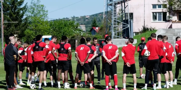 ШОКИРАЩА НАПАДА НА КОНКУРЕНТ! ЦСКА ПРИВЛИЧА КЛЮЧОВ АНАЛИТИК, ДОКАТО ЩАБЪТ НА Ботев Пловдив БЯГА от ФИНАНСОВ ХАОС!