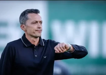 Триумф с привкус на битка за оцеляване! Христо Янев хвърли похвали, но остана безкомпромисен: “Все още сме далеч от спасението!”