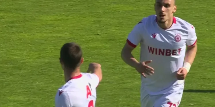 Ранен гол на ЦСКА изненада Берое в директния сблъсък