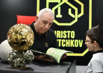 Гръм от легендата! Христо Стоичков честити 77-мия рожден ден на ЦСКА с думи, изпълнени с гордост и величие!