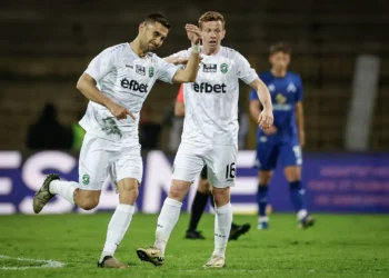 ФУТБОЛЕН ТРИЛЪР на “Герена”! 4 ГОЛА, ОБРАТ и ЧЕРВЕН КАРТОН белязаха спиращото дъха 2:2 между Левски и Лудогорец!