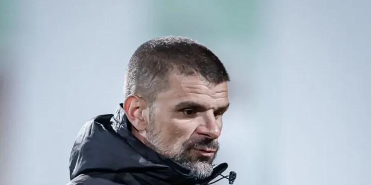 Ексклузивно! Кой ще Спаси Ботев (Пловдив)? Валентин Илиев на Прицел за Нов Треньор на “Колежа” в Кризисен Момент!