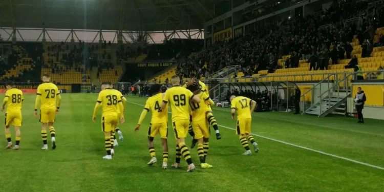 Шок в Пловдив! Ботев Уволни Георги Манолов заради “Произвол” с Биткойн – Край на Една Спорна Сага!