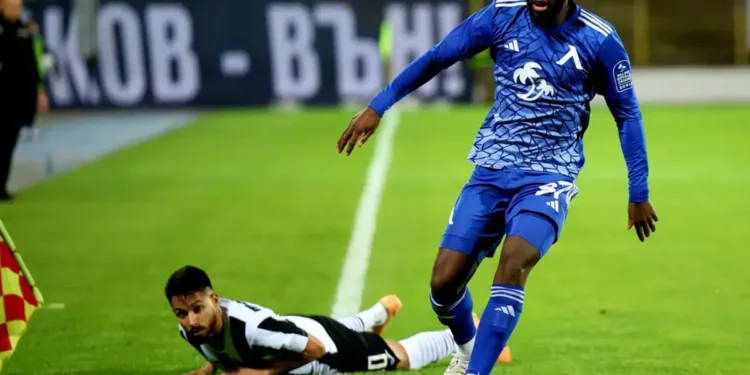 Край на една “синя” приказка: Асими Фадига напуска Левски!