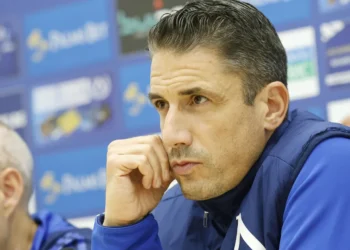 ОТ ТЕРЕНА ДО МАСАТА! Неочакваният ход на Веласкес: Той КУПИ обяд на футболистите на Левски! Защо точно сега?!