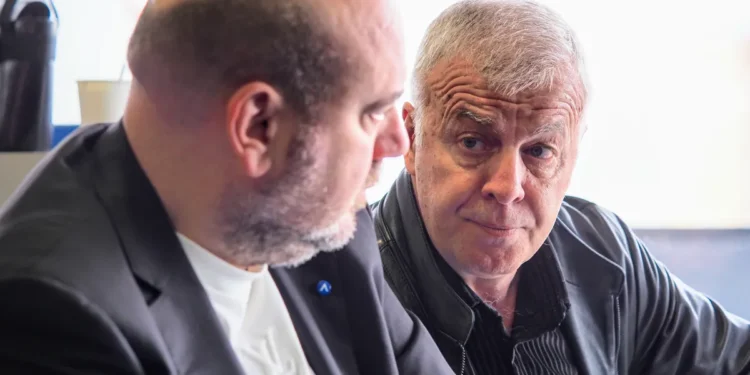 Невероятно важно! Уверете се, че няма да отсъствате!