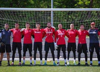 Единни под рамката: Общa тренировкa за вратарите на ЦСКА (СНИМКИ)