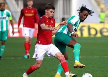 Лешояди” кълват ЦСКА, само Берое не се възползва