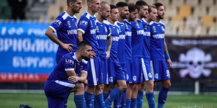 Ясни са три от четирите отбора, които влизат в професионалния футбол на България