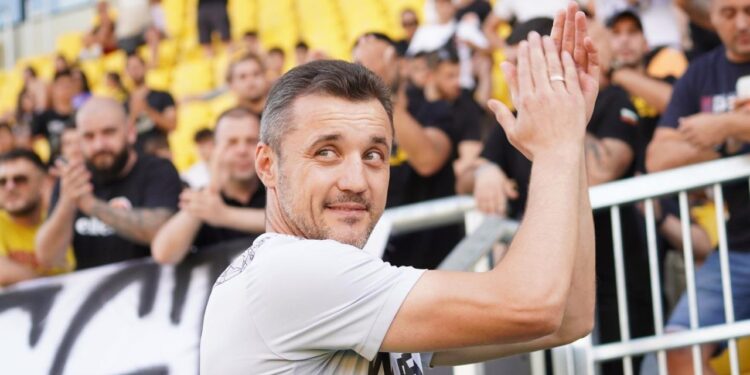 Генчев към собственика на Ботев: Г-н Зингаревич, имате милиарди, но не разбирате нищо от футбол