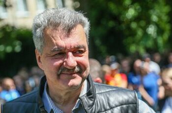 БОМБАТА НА БАТКОВ: „НЯМА ЛЕГЕНДИ СРЕД МЛАДОТО ПОКОЛЕНИЕ!“ Бившият Цар на Левски Спусна Опустошителна Присъда за Бъдещето на Българския Футбол – Златната Ера Наистина ли Е МЪРТВА?!