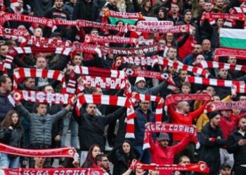 ВНИМАНИЕ, АРМЕЙЦИ! Сектор “Г” с ИЗВЪНРЕДНО ОБРЪЩЕНИЕ за “червения” ПРАЗНИК преди ФИНАЛА! (ВСИЧКИ ТРЯБВА ДА ГО ПРОЧЕТАТ!)