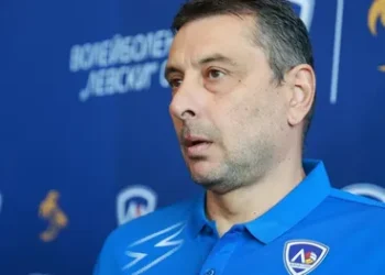 Бучков “мисия”: Треньорът на Левски разтърси клуба с шокиращи обвинения!