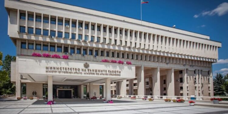 България отхвърля твърдението на Путин, че е помогнала за провокирането на войната между Русия и Украйна