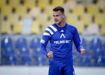 Алекс Колев: Звънна ми Франки, предложи ми предварителен договор – аз, тъпанар, бързам да се прибирам в България. Прочетете пълната история на 👇 👇 👇 