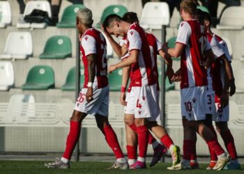 СЕНЗАЦИЯ! ГОЛЯМА ЗВЕЗДА НА ПРИЦЕЛ НА ЦСКА! В битка с ТРАБЗОНСПОР и БЕШИКТАШ за подписа му! (ВИЖТЕ КОЙ Е ИГРАЧЪТ!)