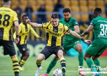 КРАЙ НА ЕДНА ЕРА: Ботев Пл. 🟡 ⚫ Полузащитникът Янис Карабельов обявява лятно напускане на фона на промени в клуба. Научете повече на 👇 👇 👇