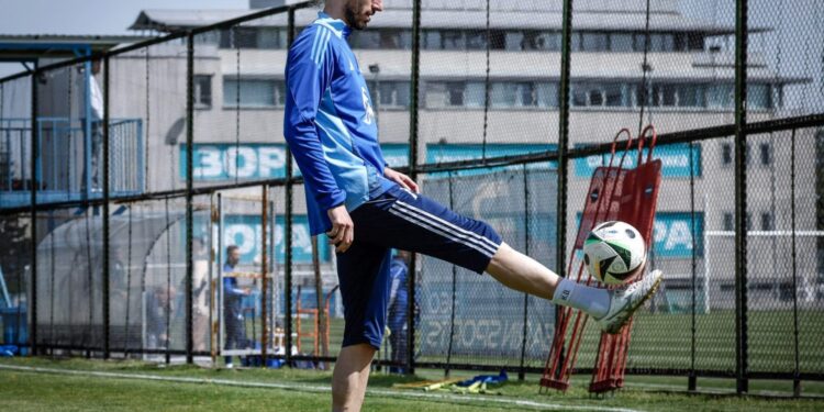 Левски” се стяга за “Лудогорец”: Всички сили за дербито!