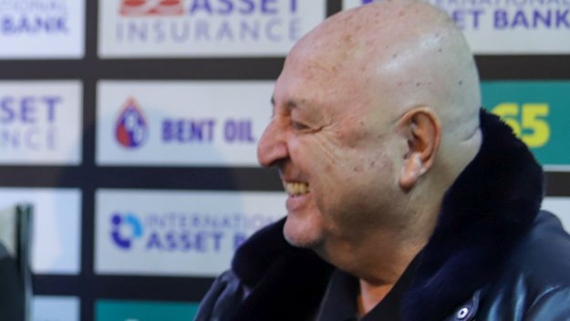 Бат’ Венци: ЦСКА в Очакване на “Милостиня” от Лудогорец, Левски Предстои да “Кърпи и Лепи”