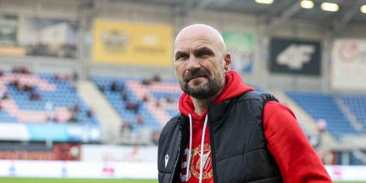 KOSZMAR WIDZEWA! Chcieli reprezentanta Czech, ale media donoszą, że „KASA SZEJKA” właśnie to UNIEMOŻLIWIŁA!