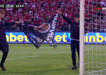 СКАНДАЛ! Невиждан хаос прекъсна дербито Лудогорец – ЦСКА! Кой е виновен?