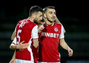 Червено“ торнадо – 5:0 над Спартак! (СНИМКИ)