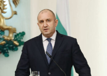 Българският президент ще сезира Конституционния съд с референдума за еврото