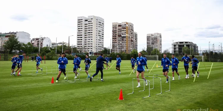 Удар по Левски преди битката с Черно море! КОЙ ключов играч отпада? (ШОК!)