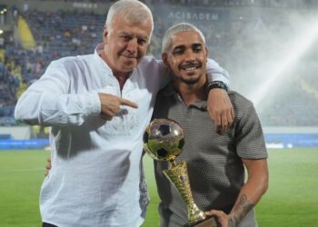 Война! Лудогорец цака Левски за бивш… левскар!