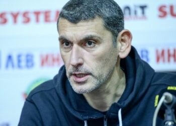 Изберете този, който смятате за най-ударяващ и подходящ за контекста! Всеки от тях засилва усещането за скандал и директна конфронтация.