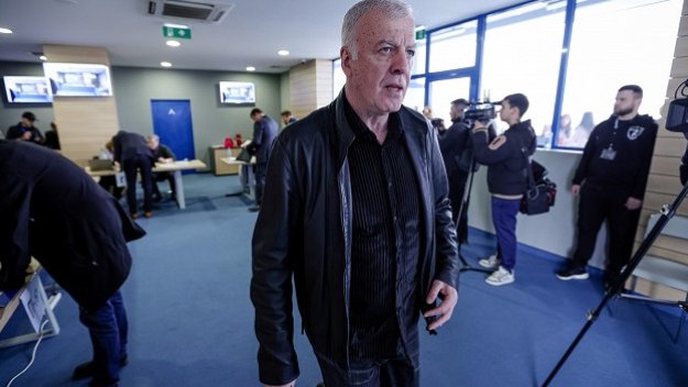 Левски спасява лиценза на клуб от родната Първа лига