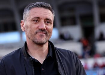 Левски Отчаяно Иска да Назначи Душан Керкез за Нов Треньор