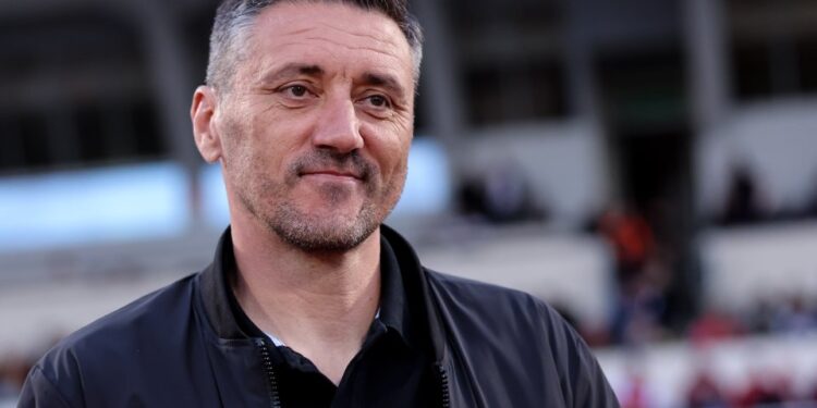 Левски Отчаяно Иска да Назначи Душан Керкез за Нов Треньор