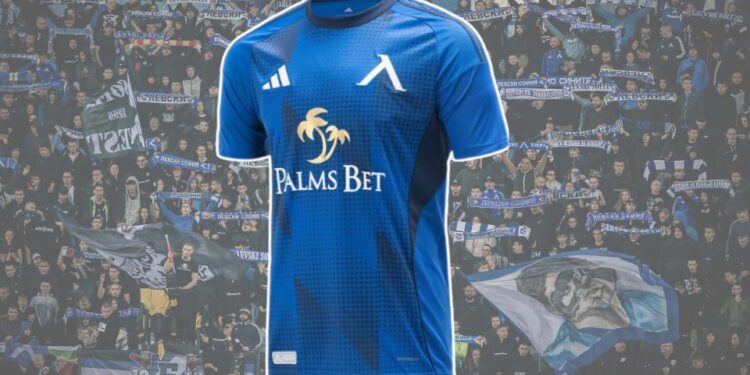 Сензационно в “синьо Първи ексклузивни кадри на новия състав на Левски! (Използва емоционален език и препратка към цвета на отбора)