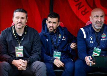 Треньор си тръгна от Ботев Пловдив