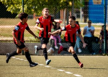 Локомотив Пловдив на Недко Каблешков взе дербито срещу Ботев Пловдив в мач с осем гола