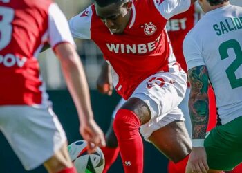 НЕПОБЕДИМА СЕРИЯ 🔥*  В ефир сме! 🔥 Нашият отбор си осигури девета поредна победа срещу Берое, затвърждавайки господството си в този мач! 🏆  Тази впечатляваща серия е доказателство за уменията, стратегията и решителността на нашия отбор. Доказахме многократно, че сме сила, с която трябва да се съобразяваме на терена.  Огромни поздравления на играчите, треньорите и персонала за това забележително постижение! 👏 Горди сме да видим как нашият отбор се представя на толкова високо ниво.  Нека запазим инерцията! 💪 Кой е любимият ви момент от победите ни срещу Берое? Споделете вашите мисли в коментарите по-долу! 💬  #НепобедимаСерия #ПоследоваПобеда #ОтборенДух