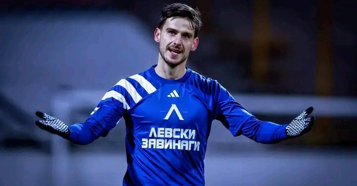 ЛЕВСКИ СОФИЯ СИ ОСИГУРЯВА БЪДЕЩЕ С УДЪЛЖАВАНЕ НА ДОГОВОРА НА ИЛИЯН СТЕФАНОВ