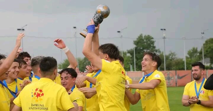🏆 Supercupa Tineretului merge la Bănie, după victoria în fața FCSB, cu scorul de 3-2. Pentru lei, Eric Călugărescu