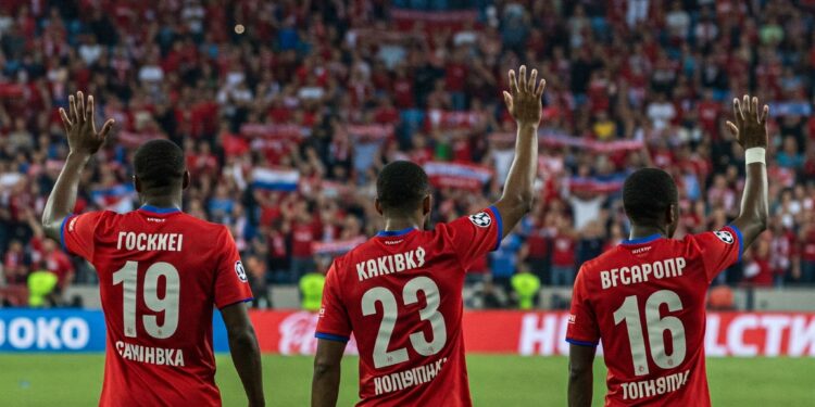 КРАЙ! ЦСКА СЕ РАЗПАДА?! Трима от най-добрите си тръгват!