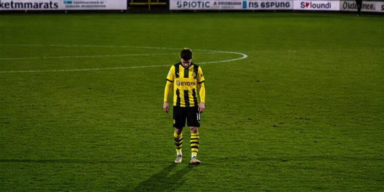 КРАЙ НА КАРИЕРАТА?! Играч на Ботев е позитивен за наркотици – Жесток удар от БФС!