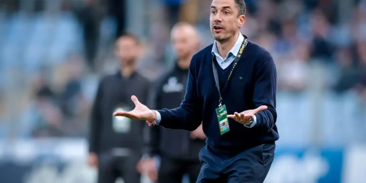 Хулио Веласкес сменя подхода Автор: Тема