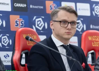 Młody, utalentowany cudowny chłopak Liverpoolu podpisał kontrakt z Legią Warszawa w ramach transferu