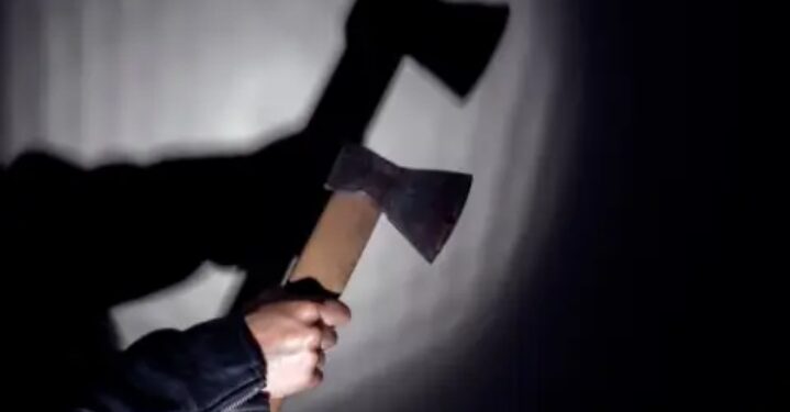 ДОКЛАД 🚨: Младеж нападна мъж в центъра на Скравена, снима с телефон. Научете повече на 👇 👇 👇