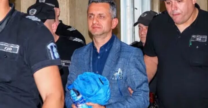 Мъжът, пребил и хвърлил от мост дете в Луковит, обжалва. Научете повече на 👇 👇 👇